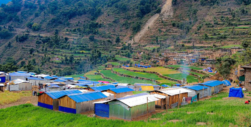 जाजरकोटमा भुकुम्प प्रभावितका दस हजारमाथि अस्थायी आवास निर्माण 