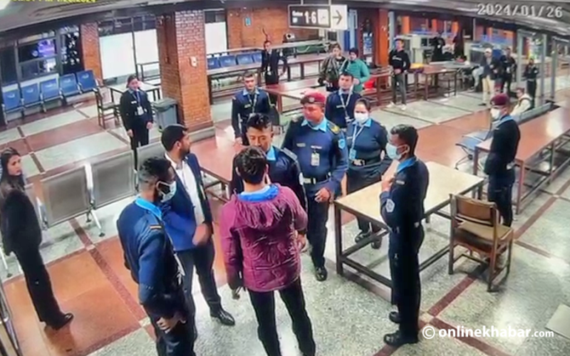 विमानस्थल कुटपिटमा संलग्न रहेका अध्यागमन अधिकृत र प्रहरीलाई विभागीय कारबाही