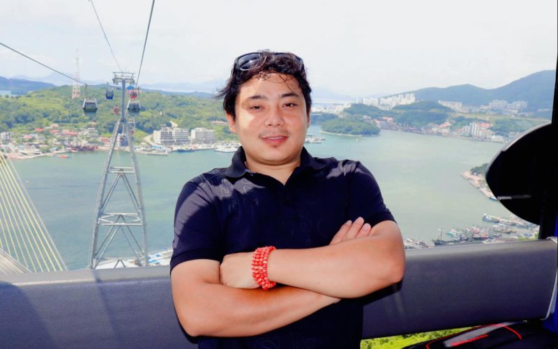 परिवार छाडेर विदेशिन रहर कसलाई हुन्छ र ?