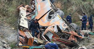 ‘धादिङ बस दुर्घटनाका मृतकहरुका परिवारलाई क्षतिपूर्ति  र घाइतेहरुको उपचारको व्यवस्था गर’