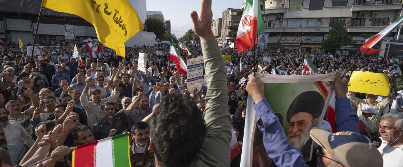 इरानको न्यायपूर्ण प्रतिरोधप्रति राष्ट्रिय क्रान्तिकारी मोर्चाको ऐक्यबद्धता