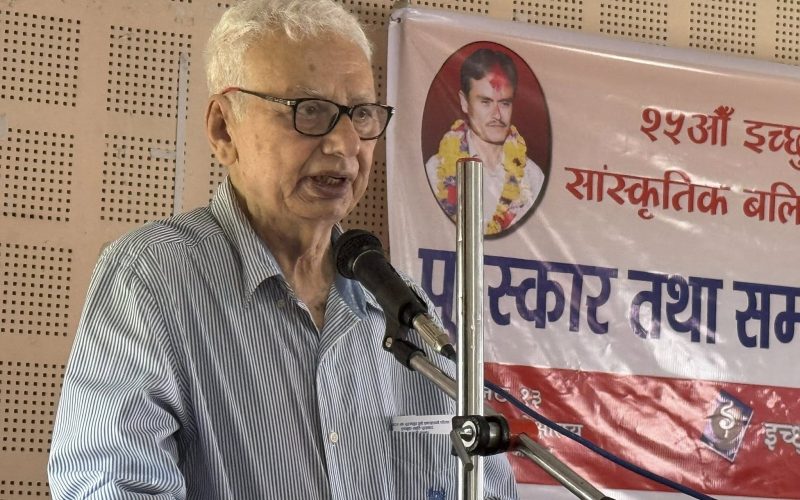 क्रान्तिको बत्ति कुनै पनि हालतमा निभ्न दिँदैनौं : महासचिव  सीपी गजुरेल