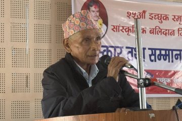 क्रान्तिका लागि सच्चा क्रान्तिकारीहरु दृढतापूर्वक अगाडि बढ्नुपर्छ : मोहन वैद्य किरण