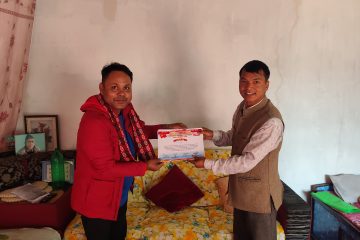 दलित र गैरदलितबीच बिबाह गर्ने एक जोडीलाई सम्मान