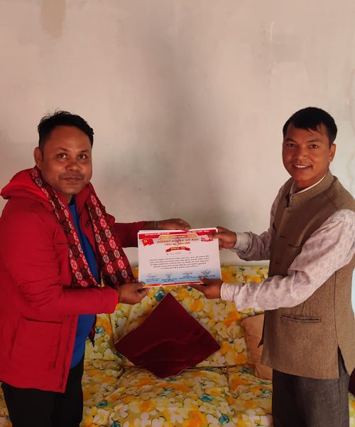 दलित र गैरदलितबीच बिबाह गर्ने एक जोडीलाई सम्मान